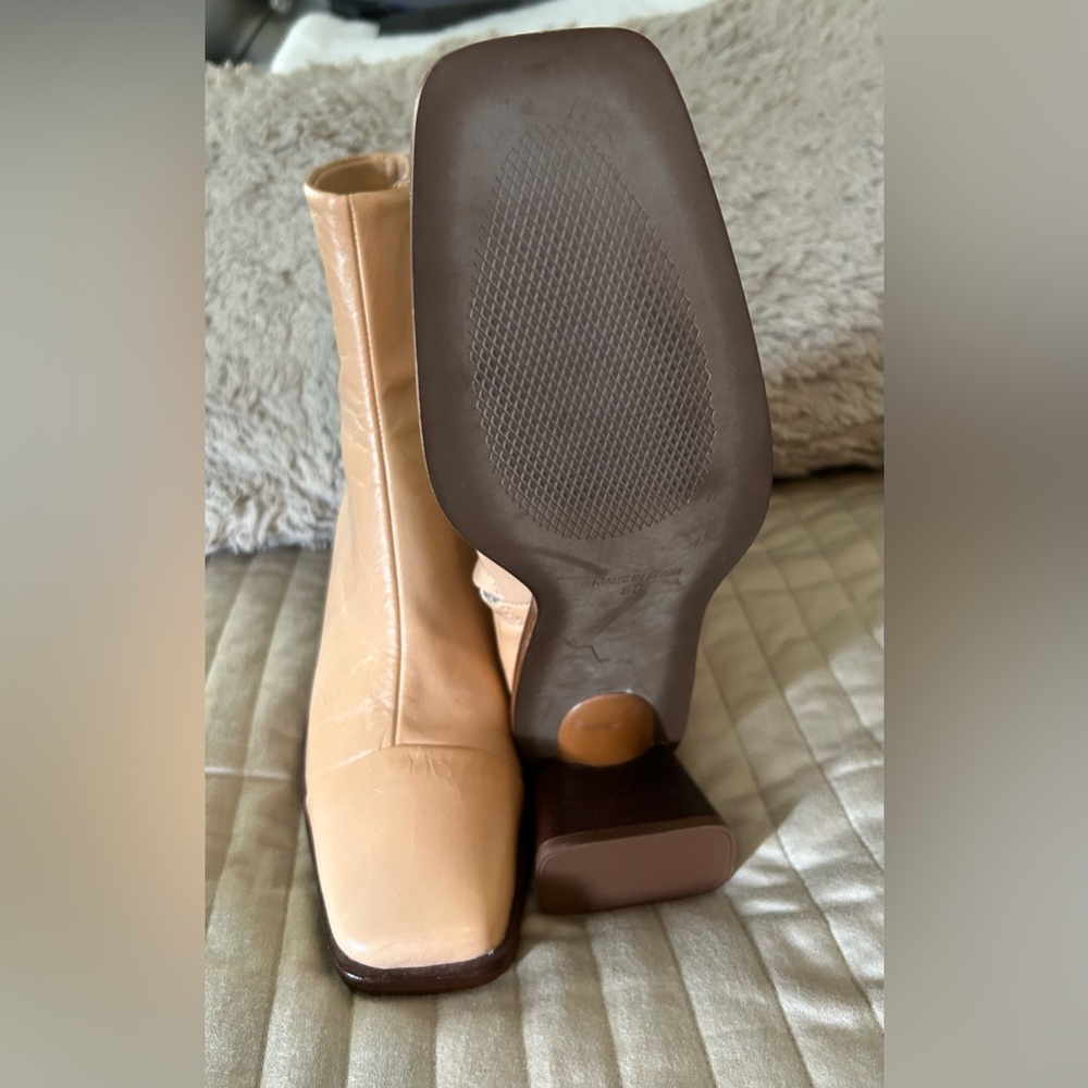 L'INTERVALLE Tan Ankle Booties with Square Toe - Picture 7 of 10